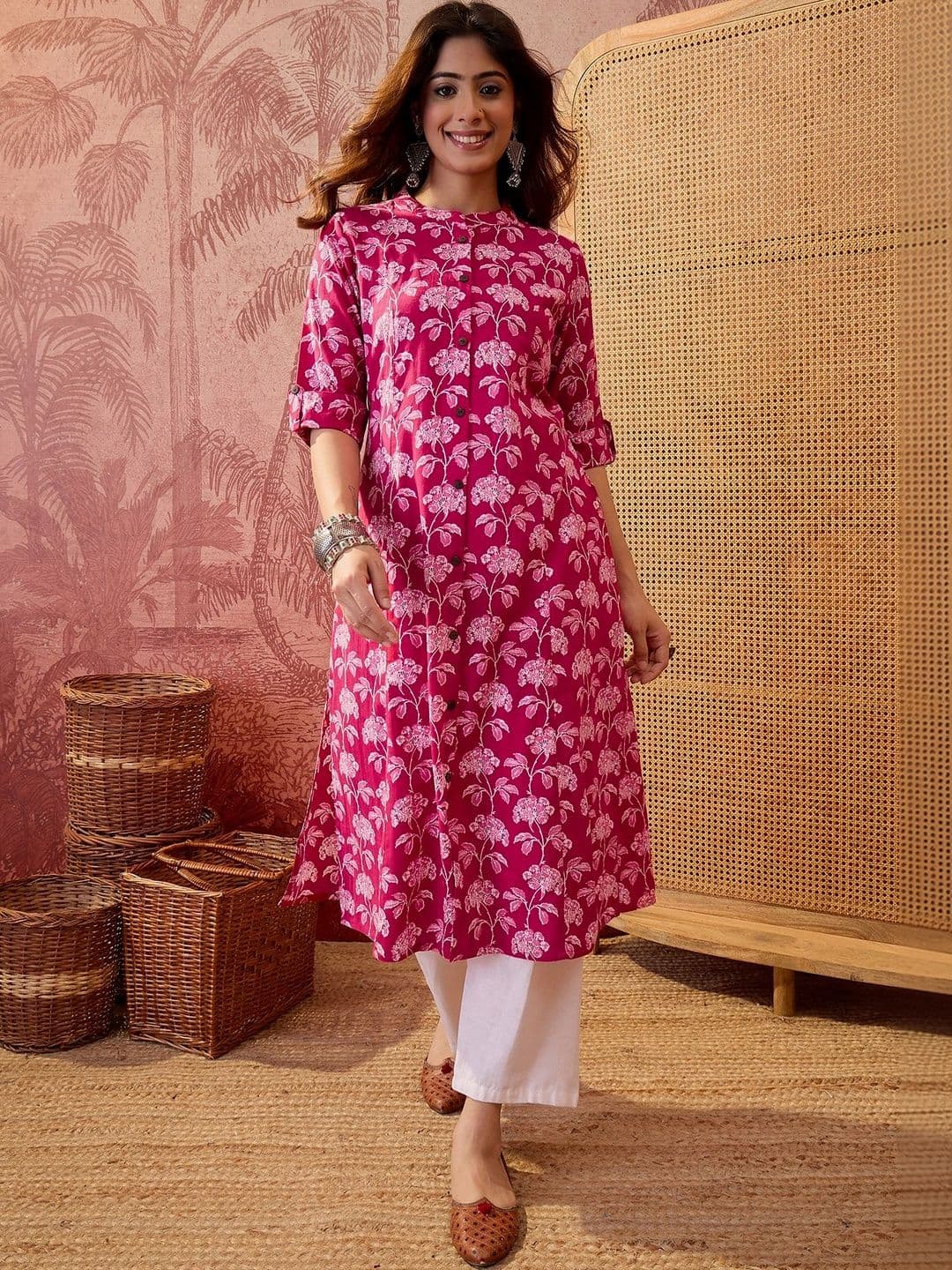 Sangria Women Floral Printed Indie Prints Kurta - view 1