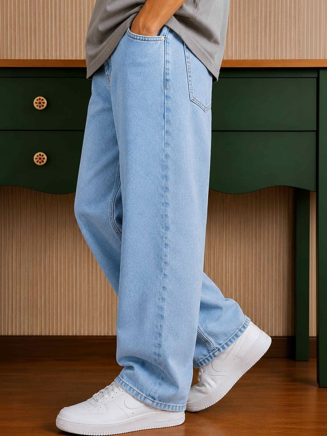 Roadster Men Comfort Relaxed Fit Mid-Rise Jeans