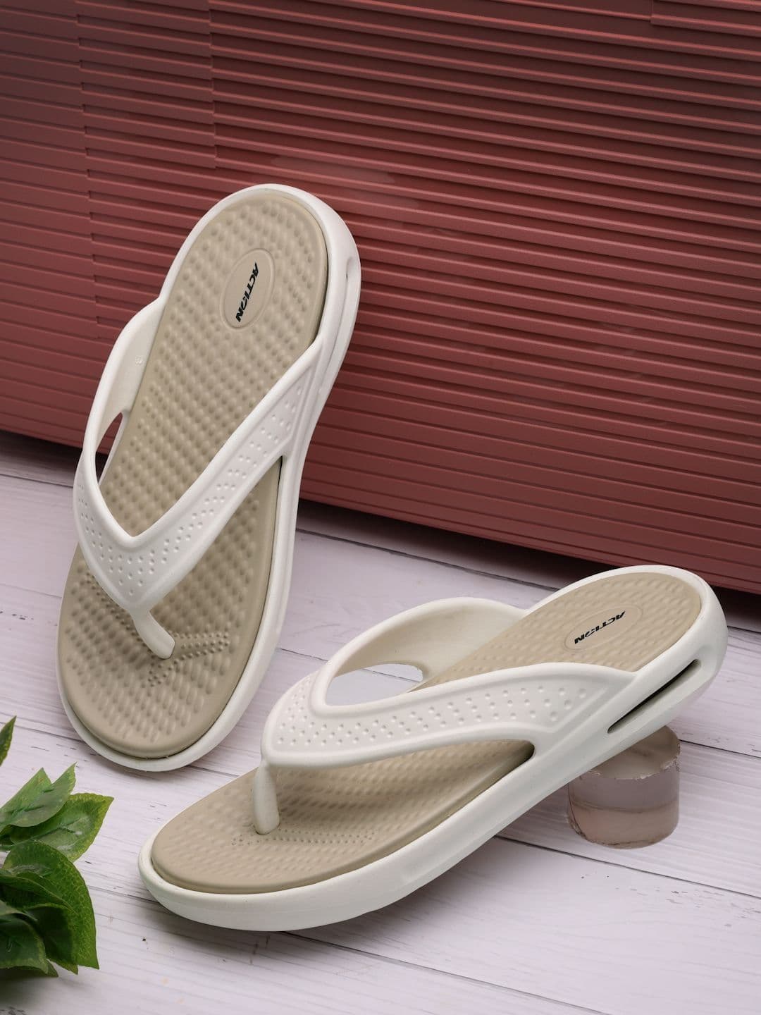 Action Men Thong Flip-Flops - view 1