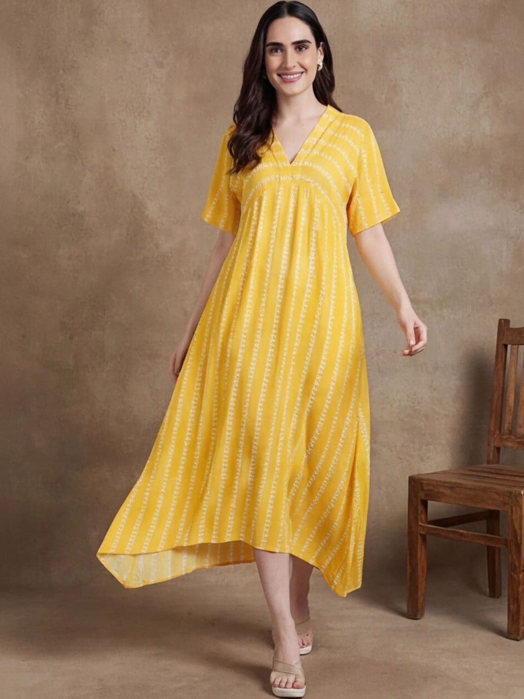 BLACK & BLAH BLAH Printed V-Neck A-Line Ethnic Dresses - view 1