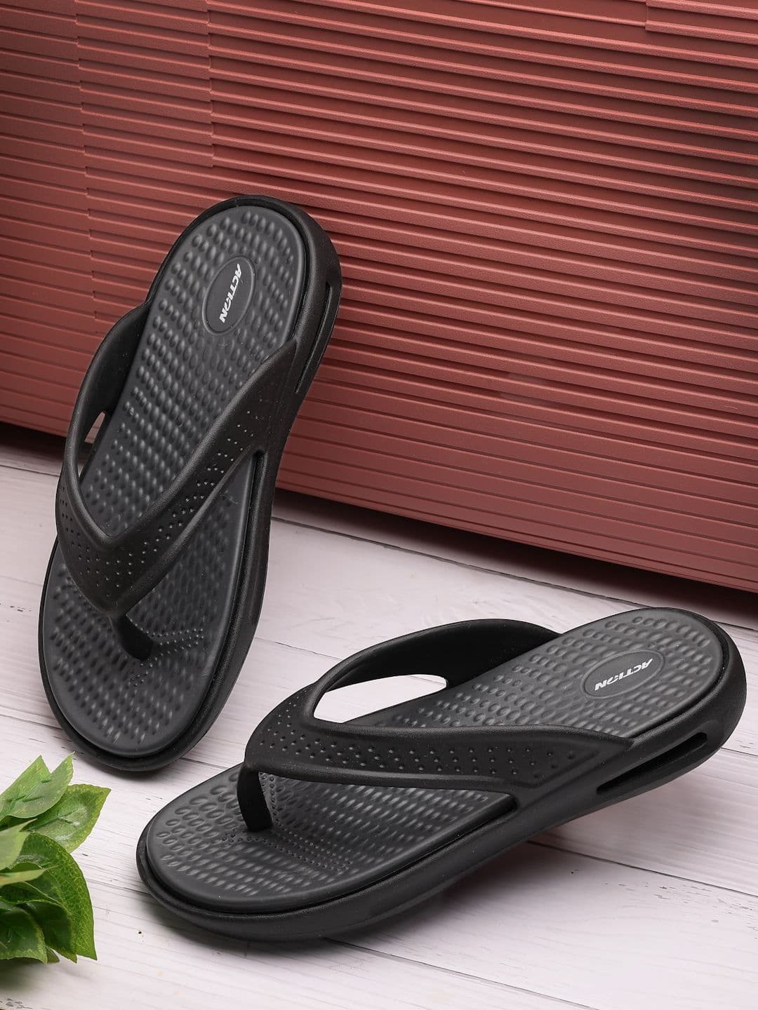 Action Men Thong Flip-Flops - view 1