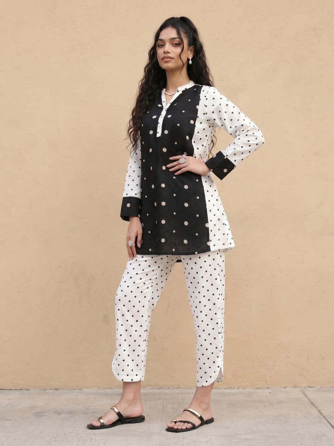 fusion by glitchez Polka Dots Printed Mandarin Collar A-Line Kurta with Trousers - view 1