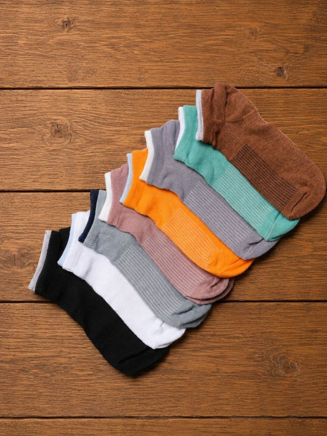 Sloxie Unisex Pack of 8 Cotton Patterned Shoe Liners Socks - view 1