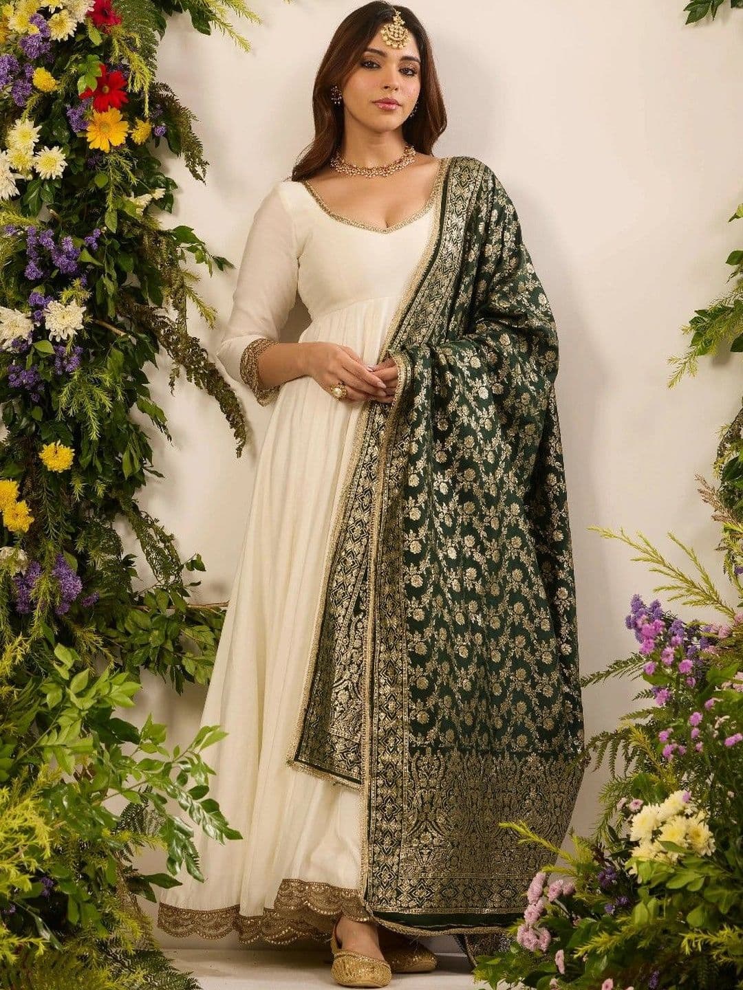 all about you Ethnic Motifs Empire Pure Silk Kurta with Trousers & With Dupatta - view 1