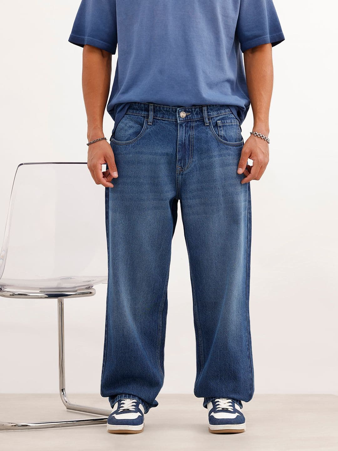WROGN Men Wide Leg Mid-Rise Light Fade Jeans - view 1
