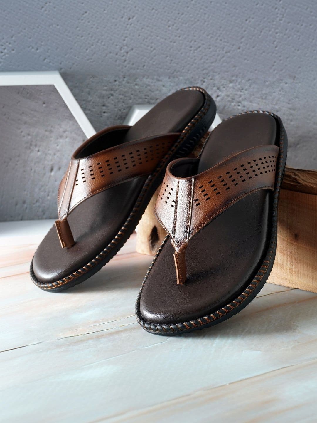 Feet King Men Thong Flip-Flops - view 1
