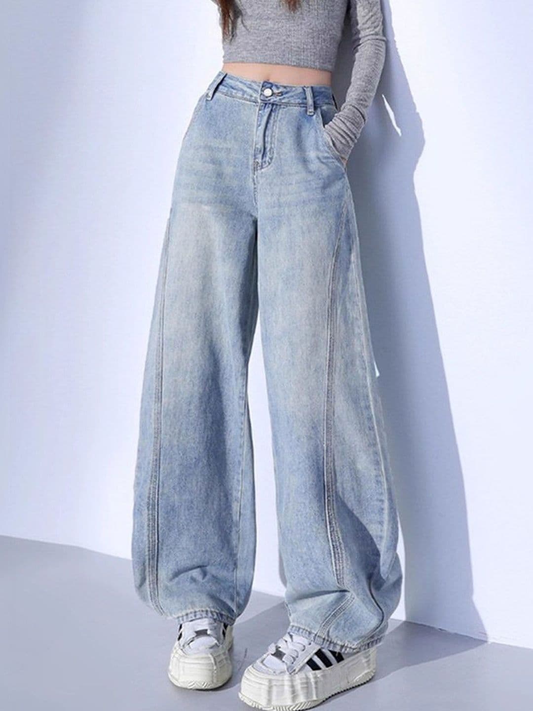 StyleCast Women Mid-Rise Slash Knee Heavy Fade Denim Jeans - view 1