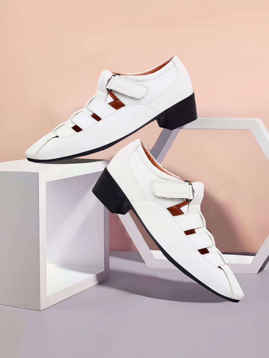 baxxico Men Shoe-Style Sandals - view 1