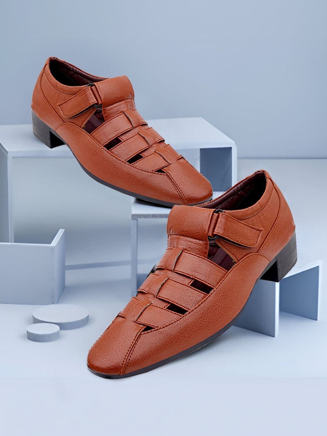baxxico Men Shoe-Style Sandals - view 1