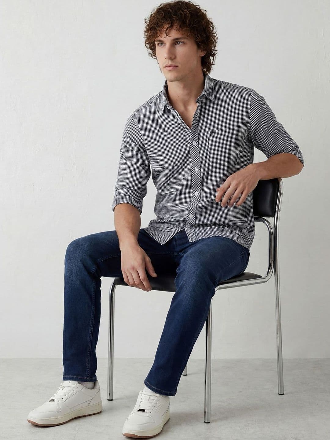WROGN Men Slim Fit Gingham Checks Checked Casual Shirt - view 1