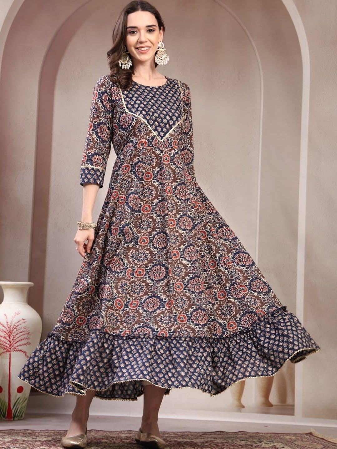 NAVYAAZRI Women Ethnic Motifs Printed Indie Prints Kurta - view 1