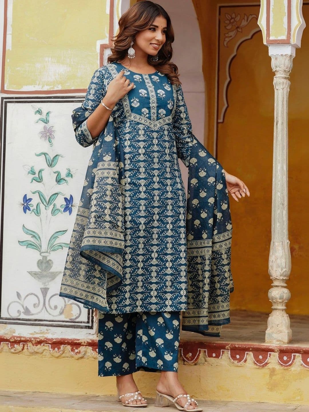 Kohsh Women Ethnic Motifs Printed Regular Pure Cotton Kurta with Palazzos & With Dupatta - view 1