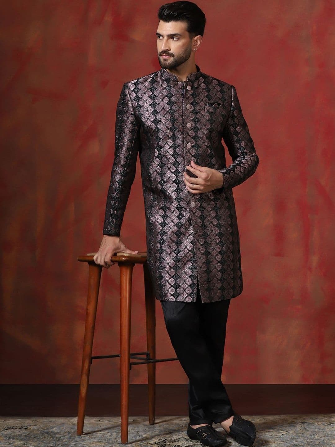 SOURAGYA Embroidered Mandarin Collar Sherwani