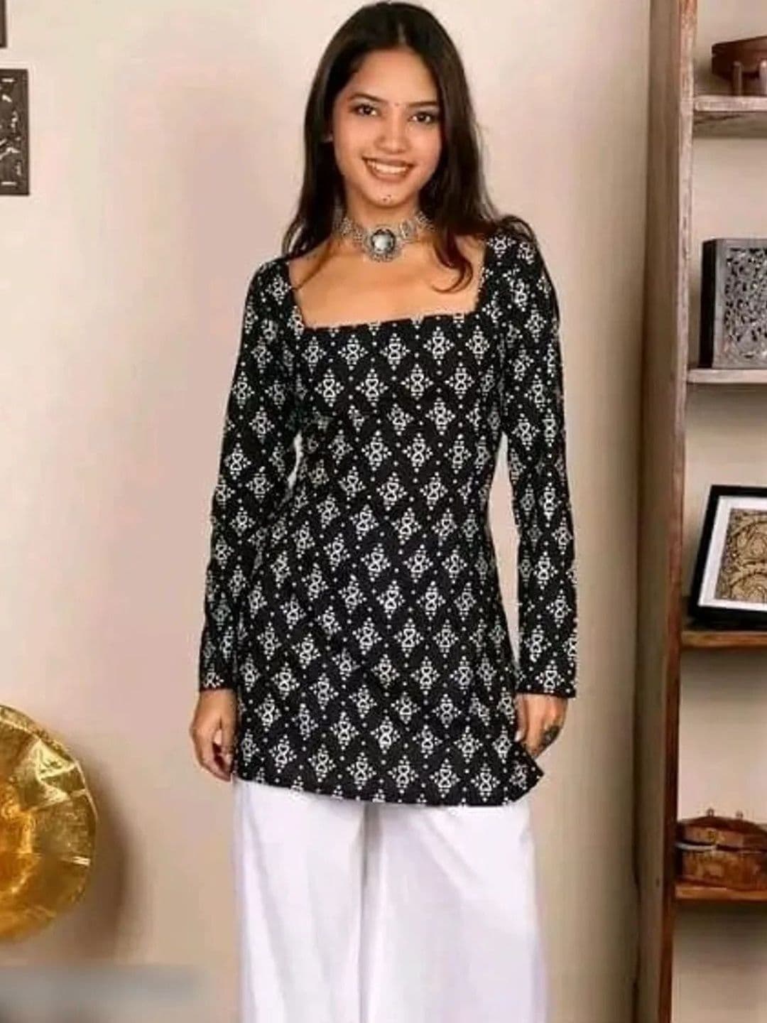 STARKART Geometric Printed Square Neck Pure Cotton Kurti - view 1