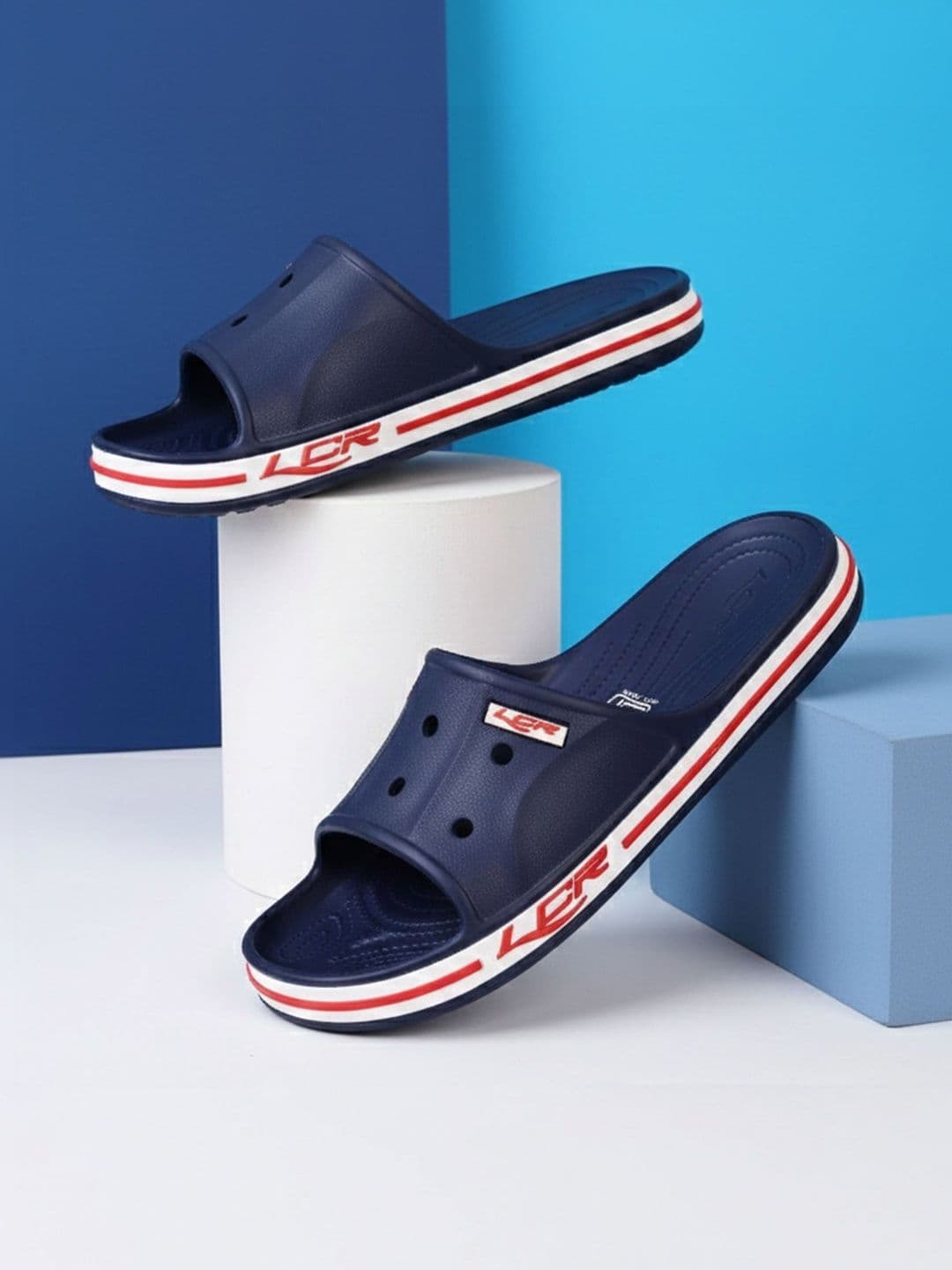 Lancer Men Colourblocked Sliders - view 1