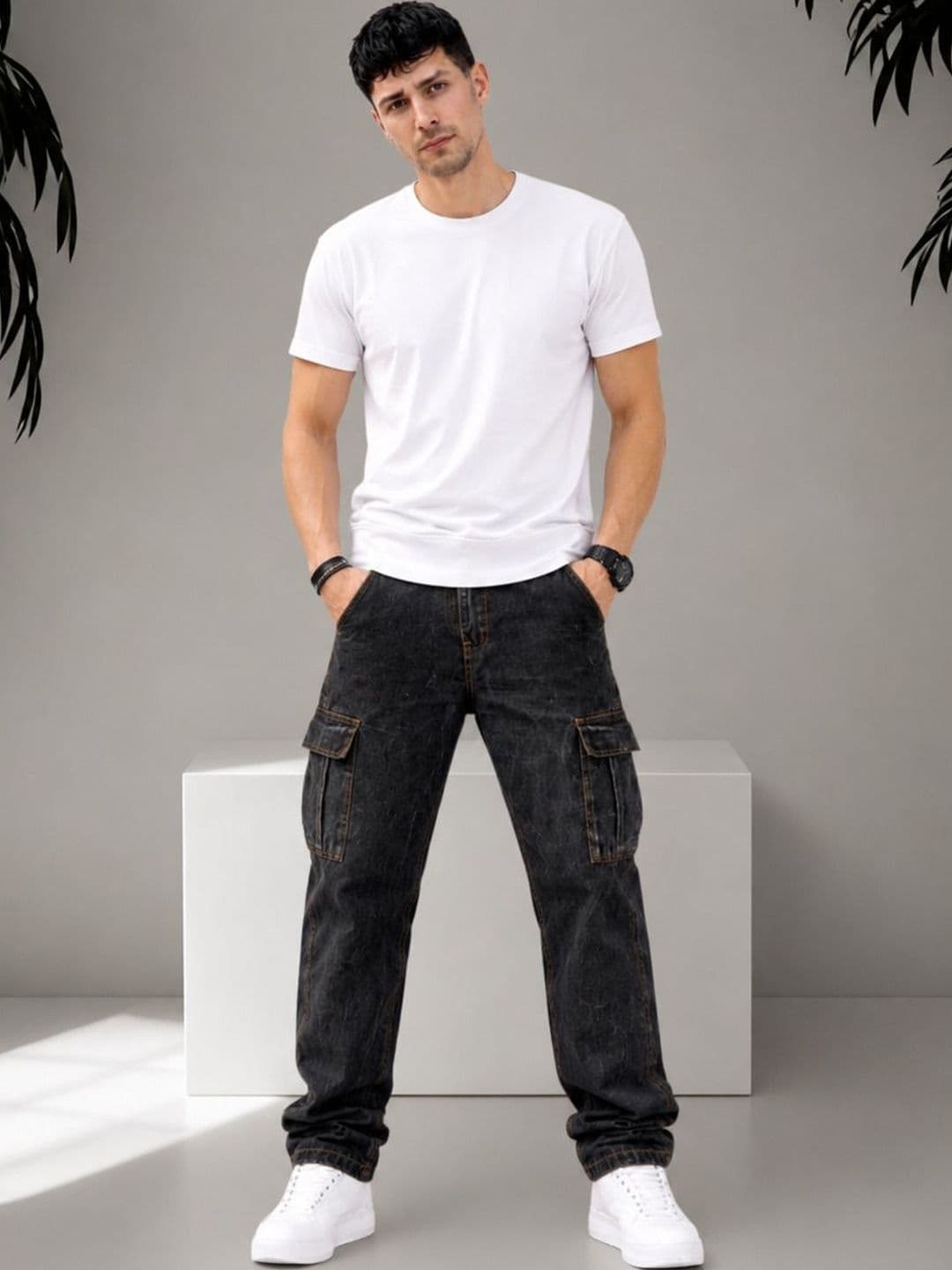 DENIMLOOK Men Straight Fit Mid-Rise Light Fade Jeans - view 1