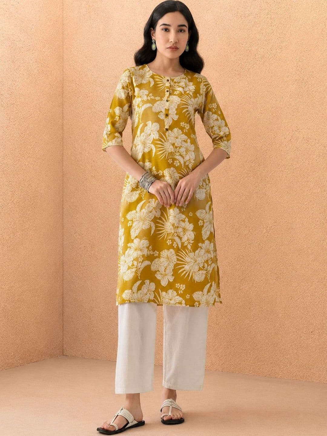 Sabhyata Women Floral Printed Floral Kurta - view 1