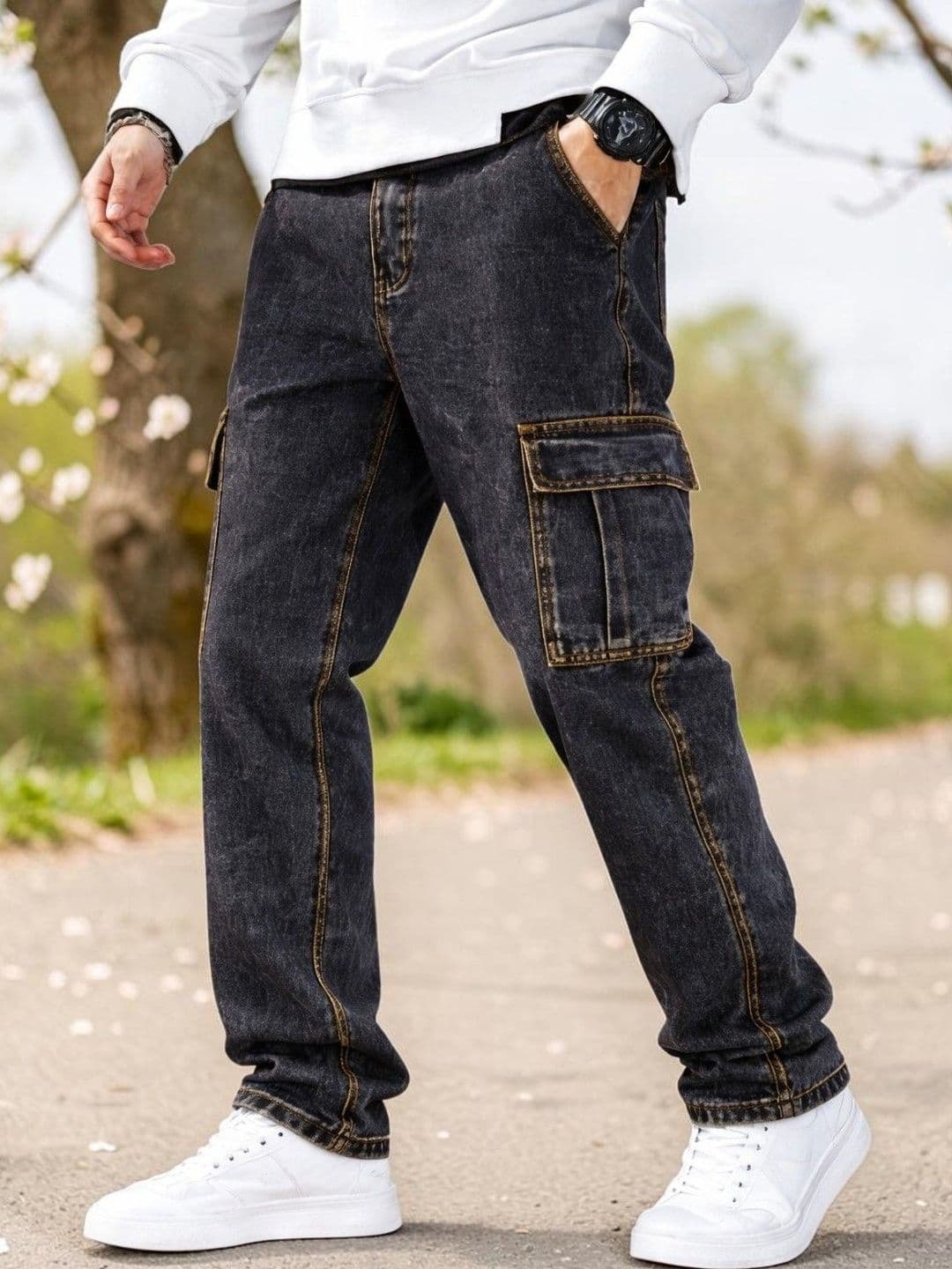 DENIMLOOK Men Relaxed Fit Mid-Rise Light Fade Jeans