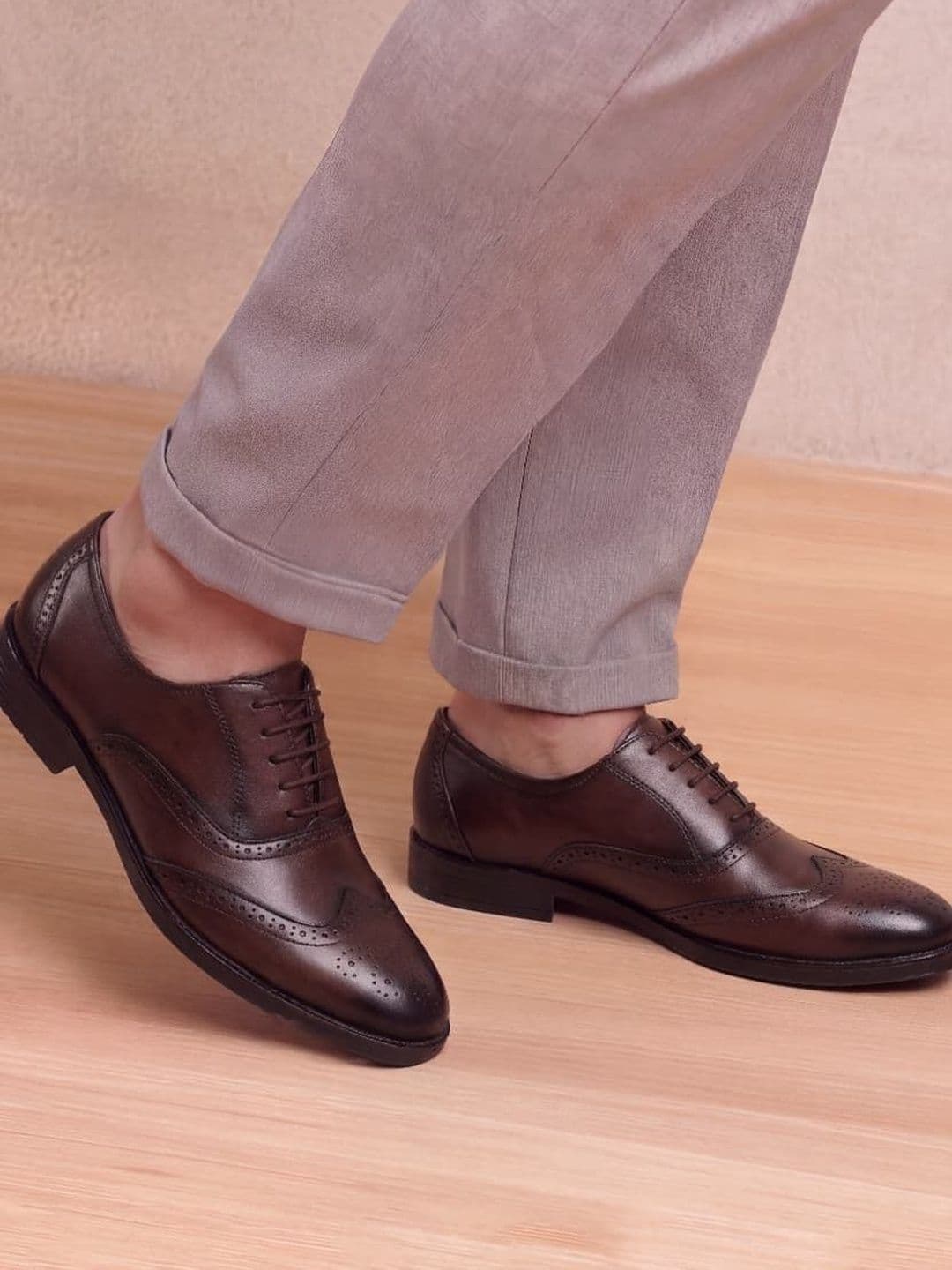 Mast & Harbour Men Textured Round Toe Lace-Ups Formal Brogues - view 1