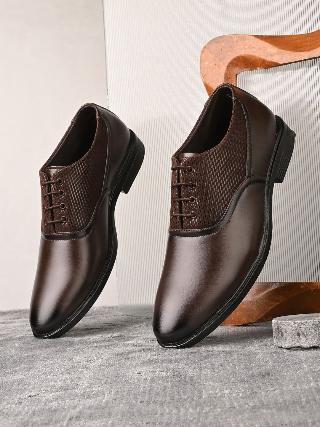 FROSINO Men Textured Pointed Toe Lace-Ups Derbys Formal Shoes - view 1