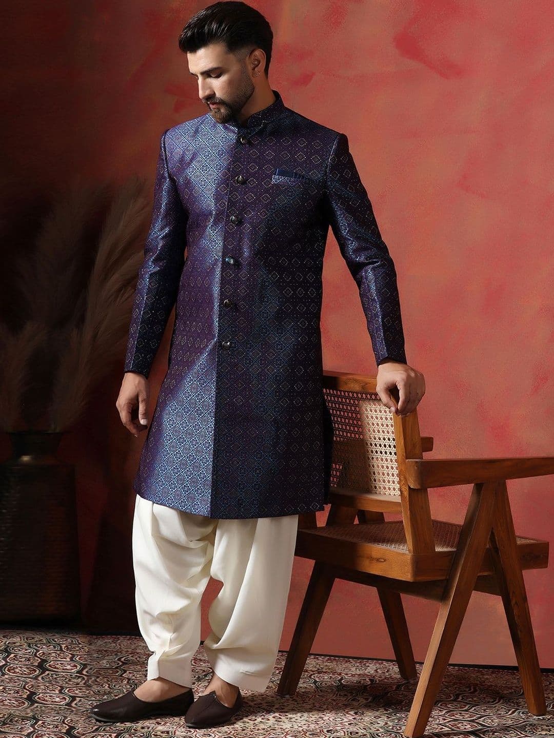 SOURAGYA Embroidered Mandarin Collar Sherwani