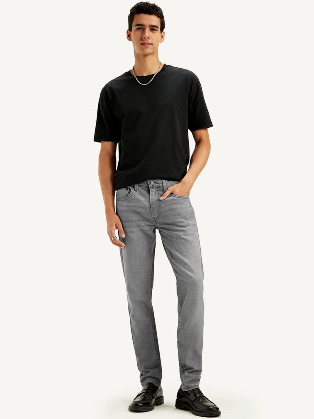 Levis Men Classic Tapered Fit Mid-Rise Stretchable Jeans - view 1