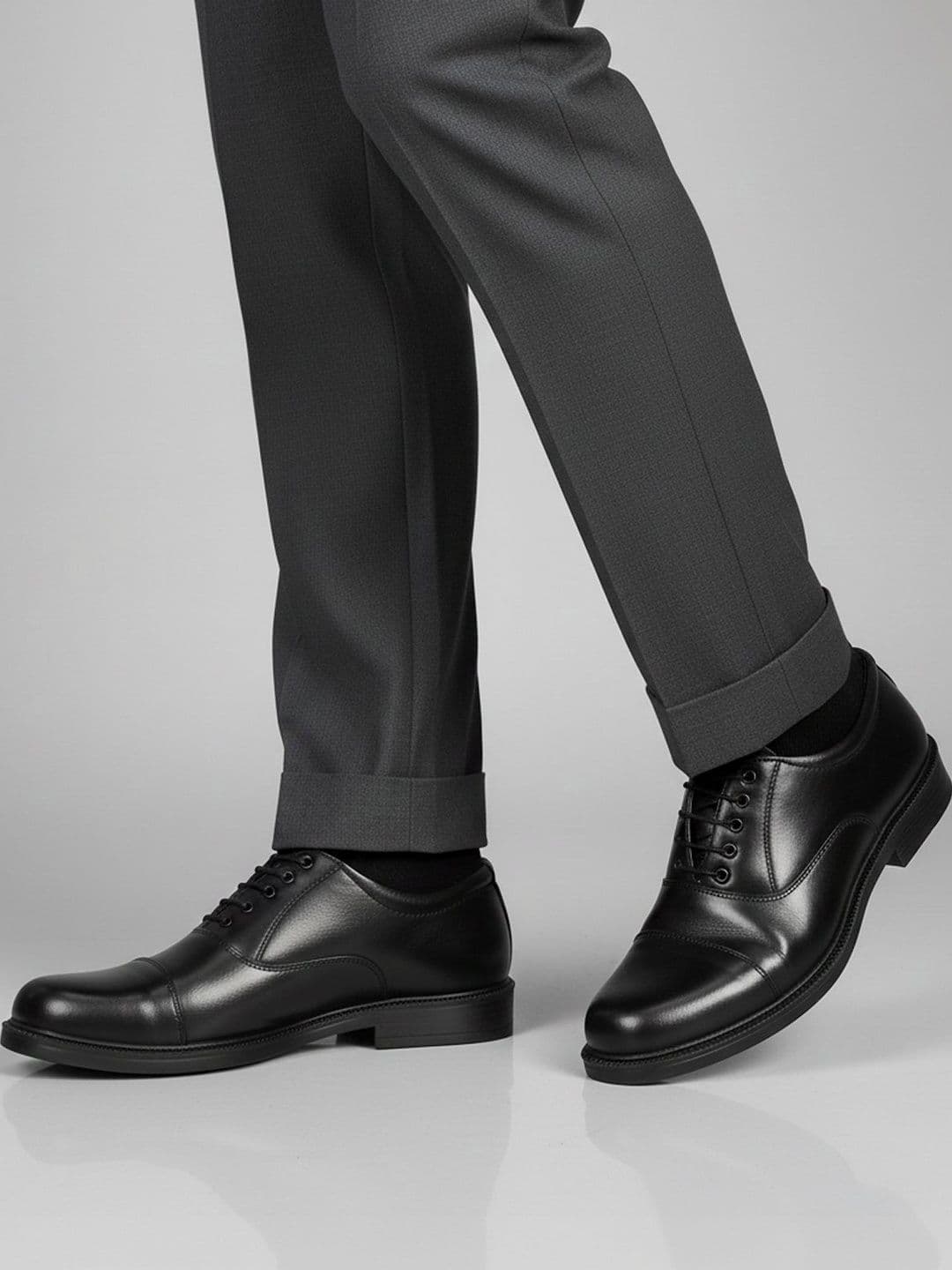 Vitoria Men PU Round Toe Lace-Ups Oxfords Formal Shoes - view 1