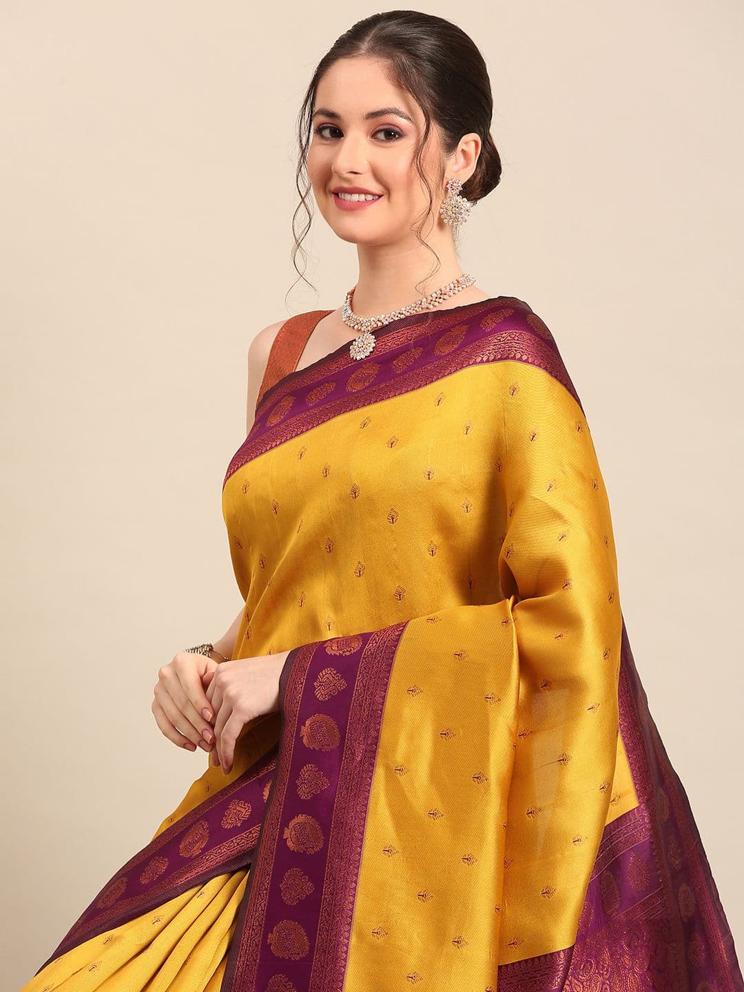 Royal Rajgharana Saree Woven Design Zari Art Silk Banarasi Sarees - view 1