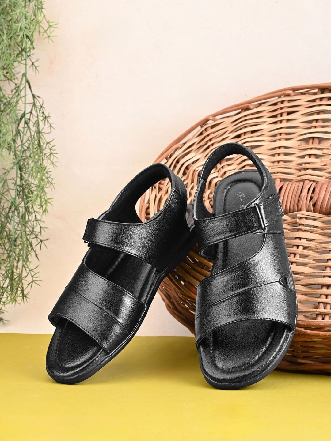 Mast & Harbour Men Sandals - view 1