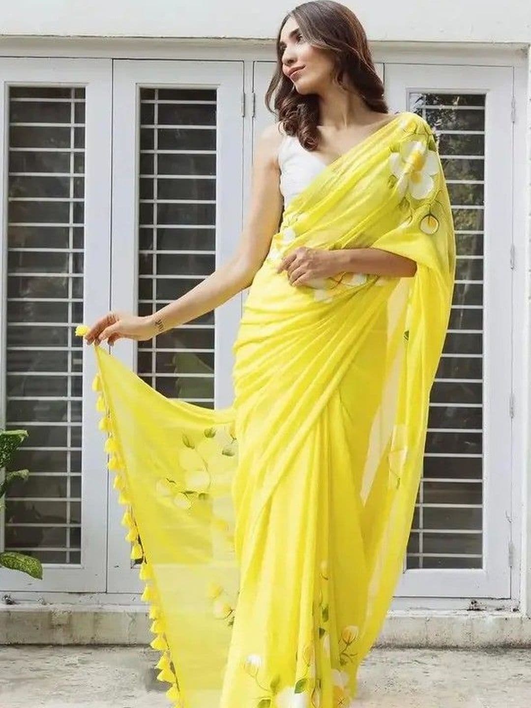 Moda Rapido Floral Cotton Blend Block Print Saree - view 1