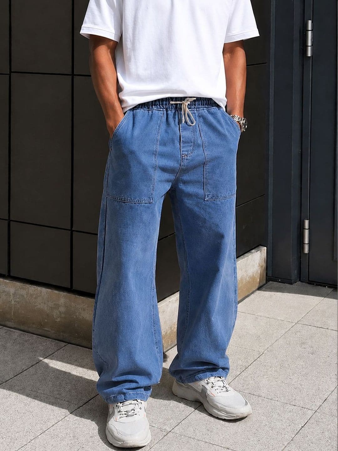 The Indian Garage Co Men Relaxed Jogger Fit Mid-Rise Jeans - view 1