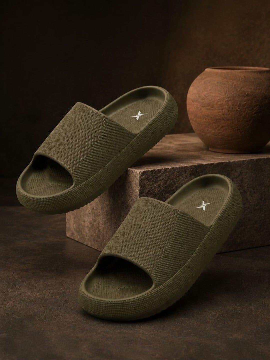 Knight Ace Men Sliders - view 1