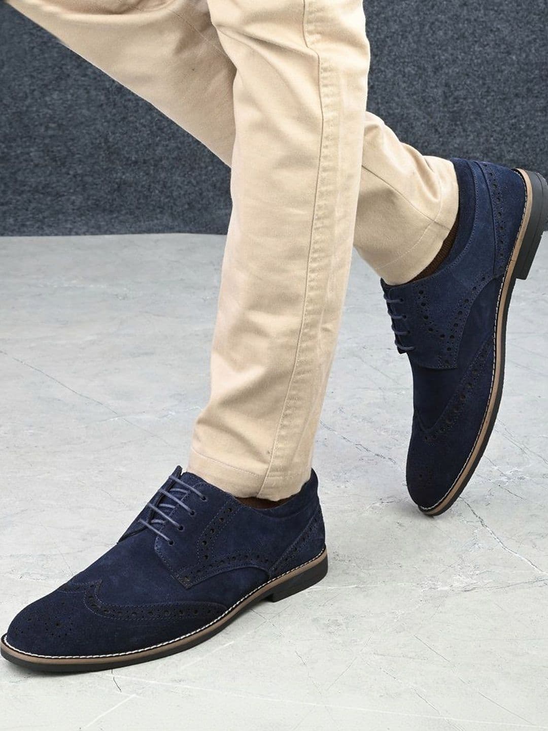 House of Pataudi Men Textured Leather Round Toe Lace-Ups Brogues Formal Shoes - view 1