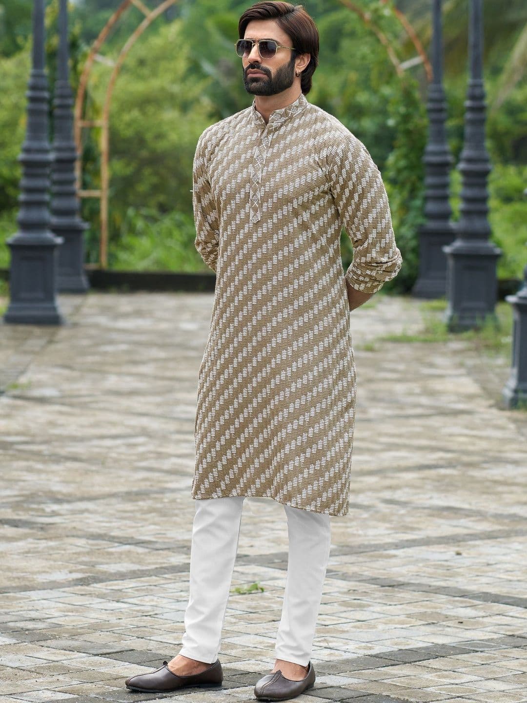 House of Pataudi Men Leheriya Printed Kurta - view 1