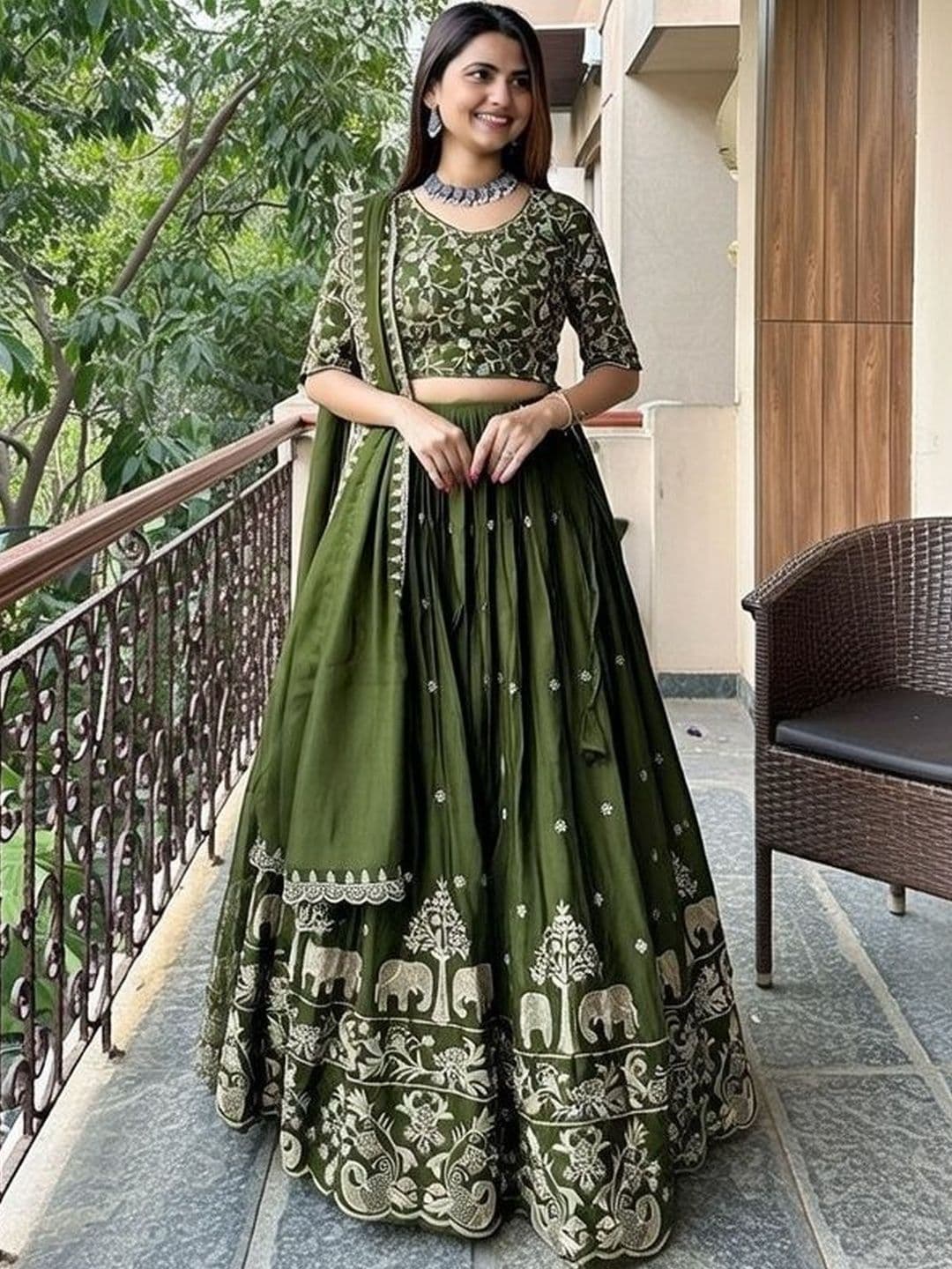 Closin Embroidered Thread Work Ready to Wear Lehenga & Unstitched Blouse With Dupatta - view 1