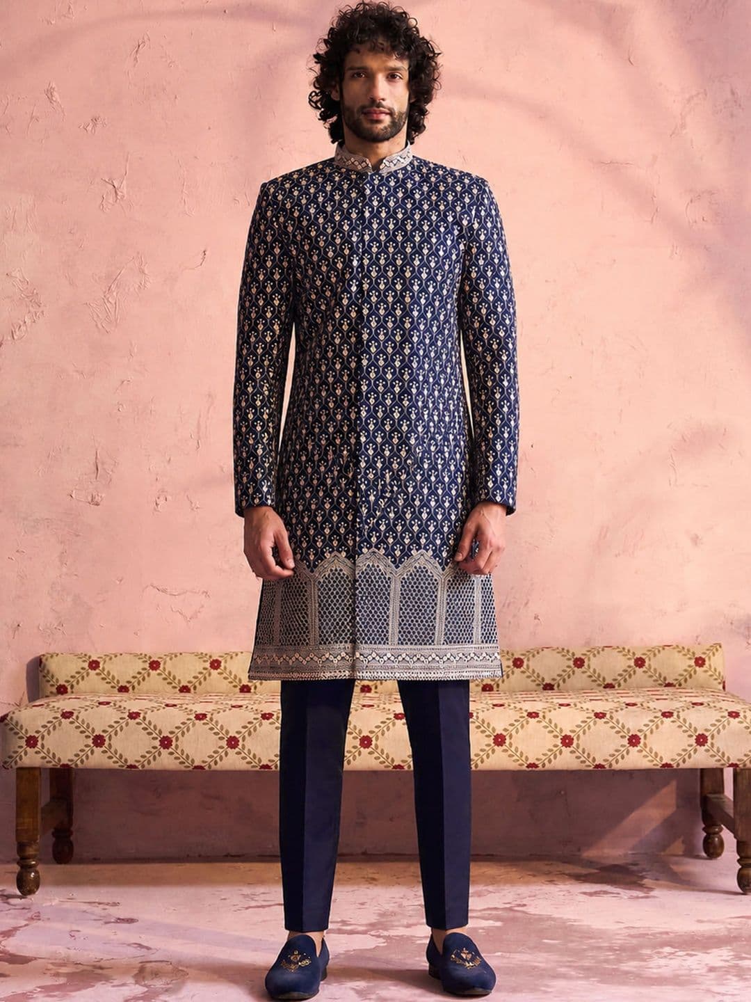 VASTRAMAY Embroidered Mandarin Collar Sherwani