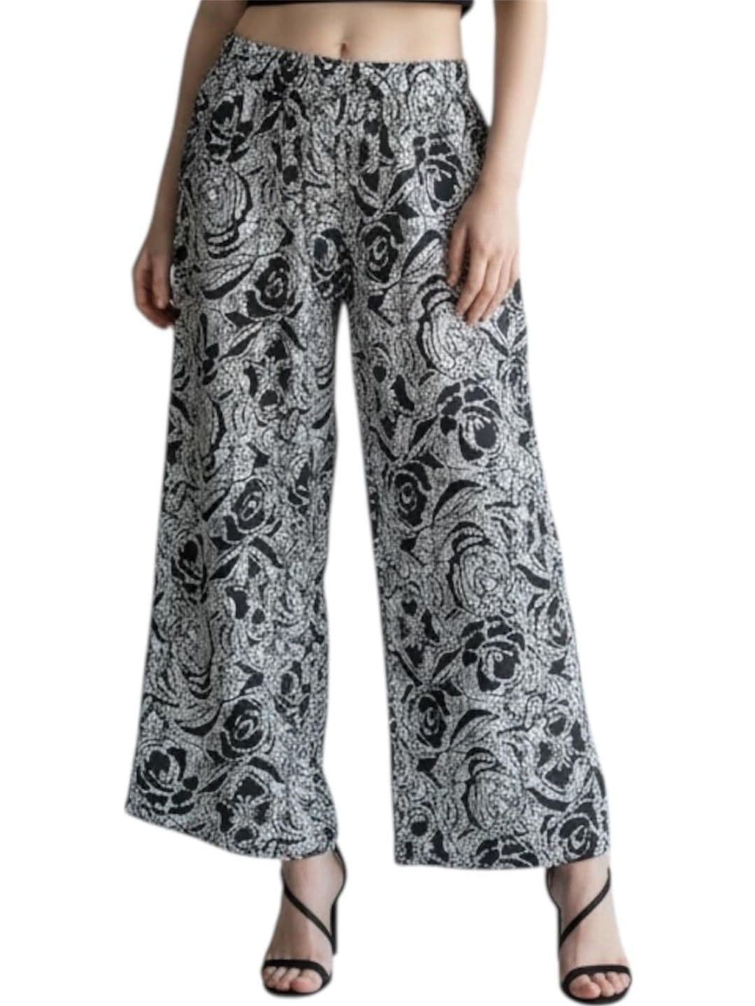 Nelwin Ji Women Floral Printed Knitted Palazzos - view 1