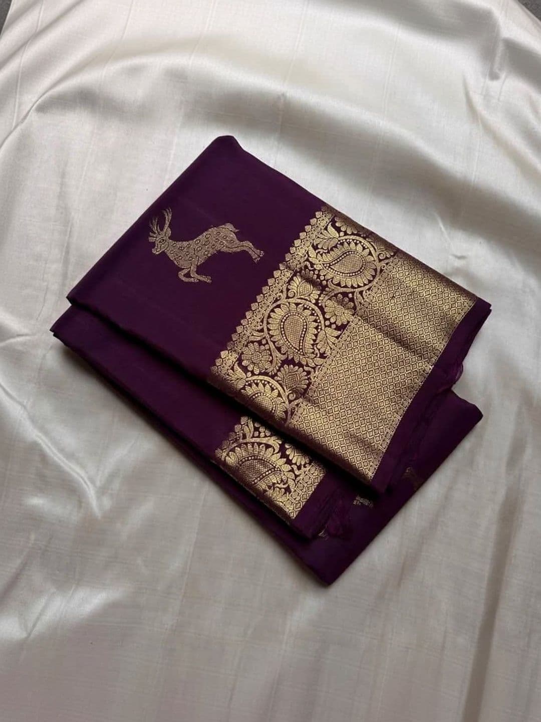 Luxvera Ethnic Motifs Zari Silk Blend Kanjeevaram Saree - view 1