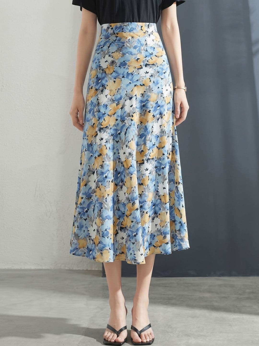 Suo Women Floral Midi A-Line Skirt - view 1