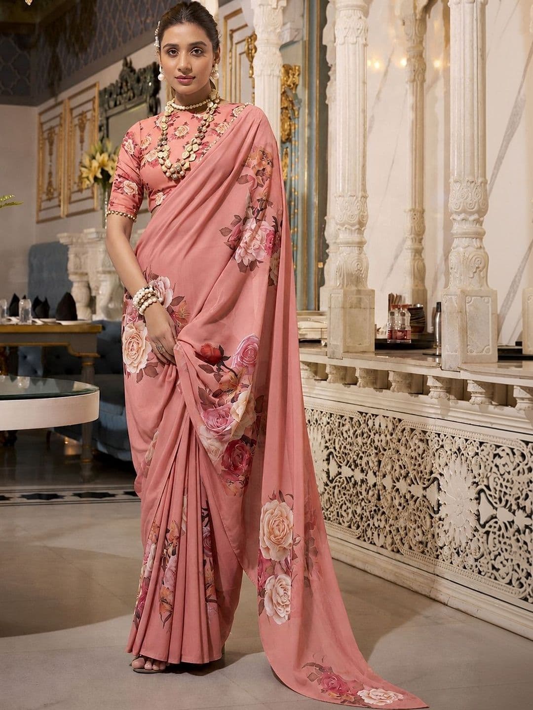 VIYONA FASHION Floral Poly Georgette Saree - view 1
