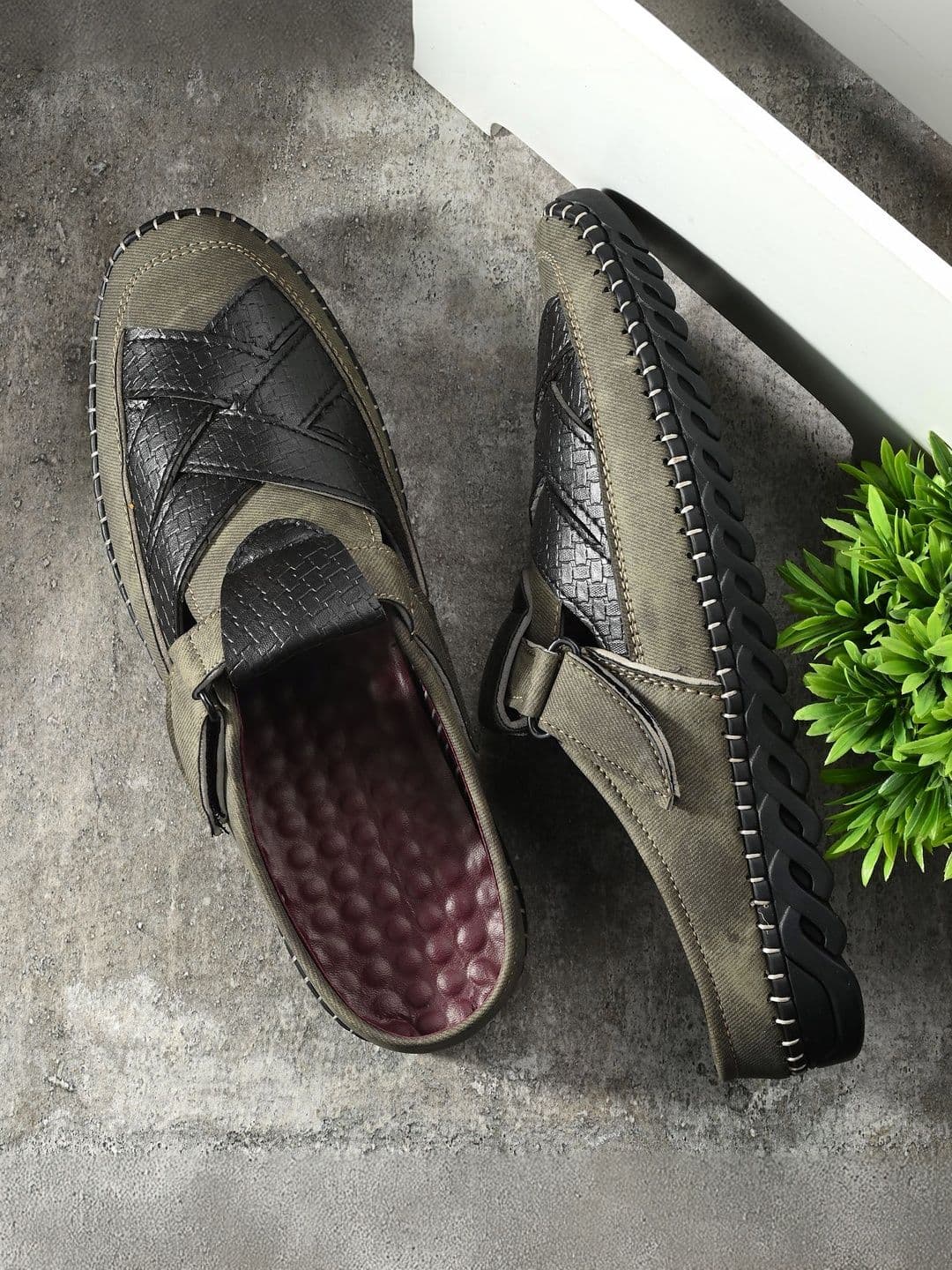 MEN'S AVENUE Men Fisherman Sandals - view 1