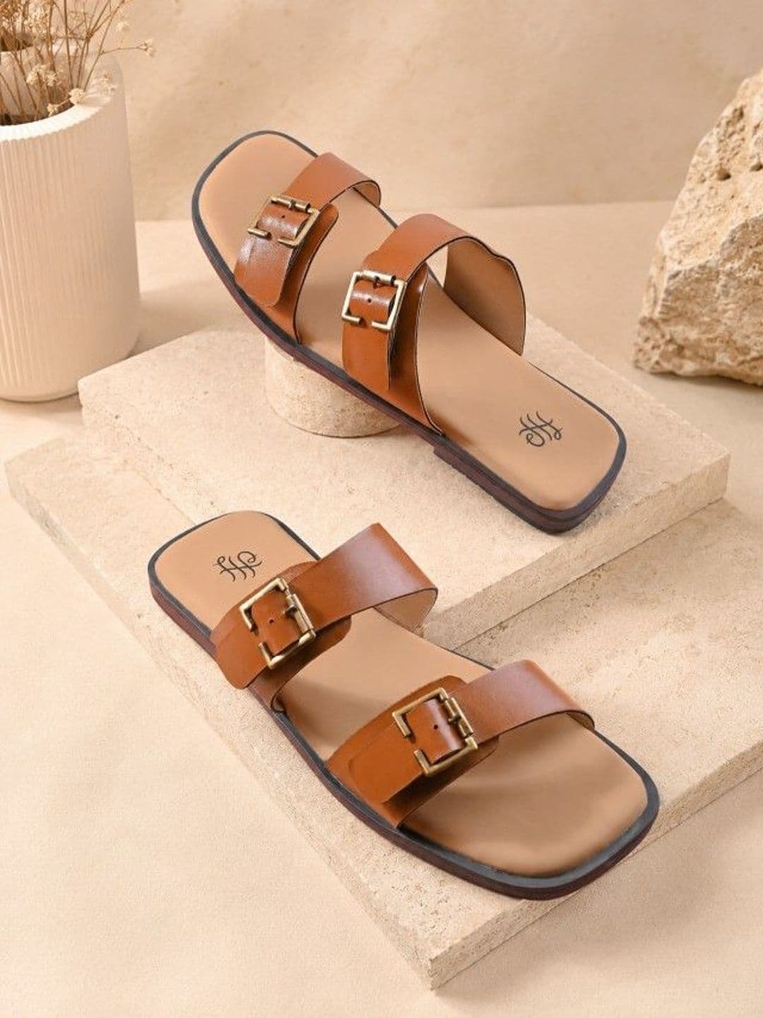 House of Pataudi Men Black Casual Slip On T-Strap Anti Slip Flat Heel Lightwieght Sandals - view 1