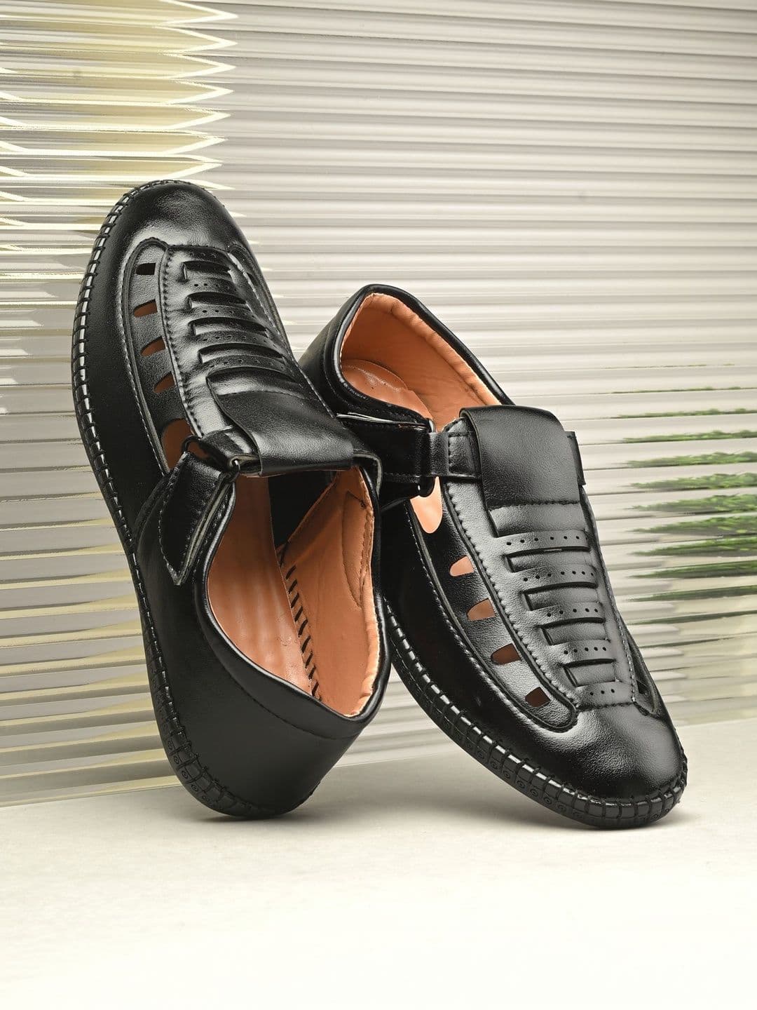 LORENCE FASHION HUB Men Fisherman Sandals - view 1