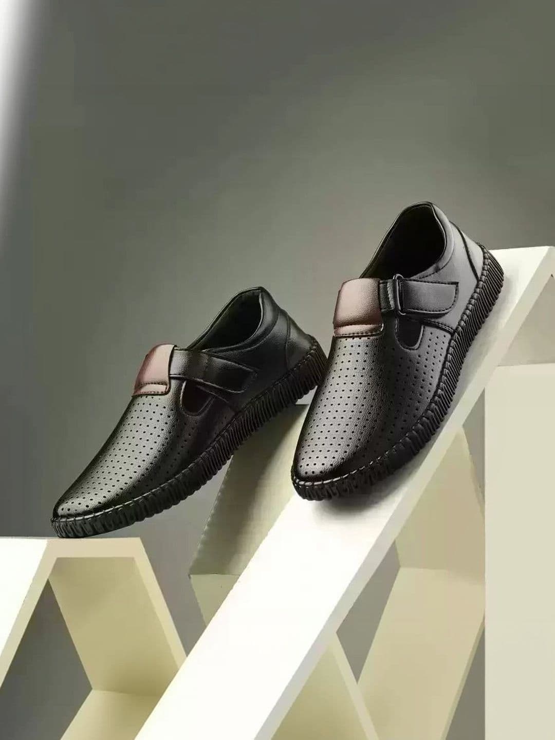 MEN'S AVENUE Men Shoe-Style Sandals - view 1
