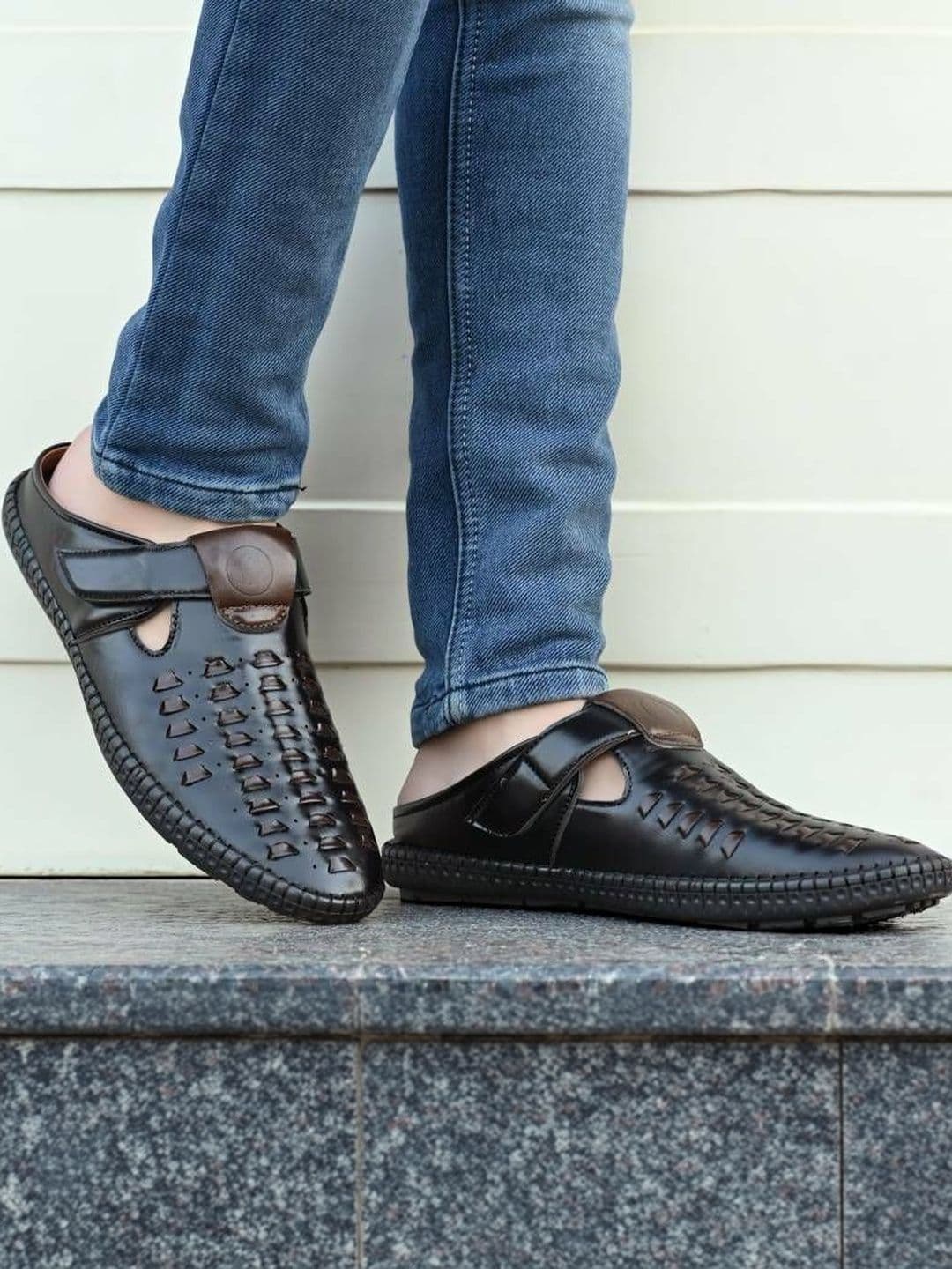 MEN'S AVENUE Men Shoe-Style Sandals - view 1