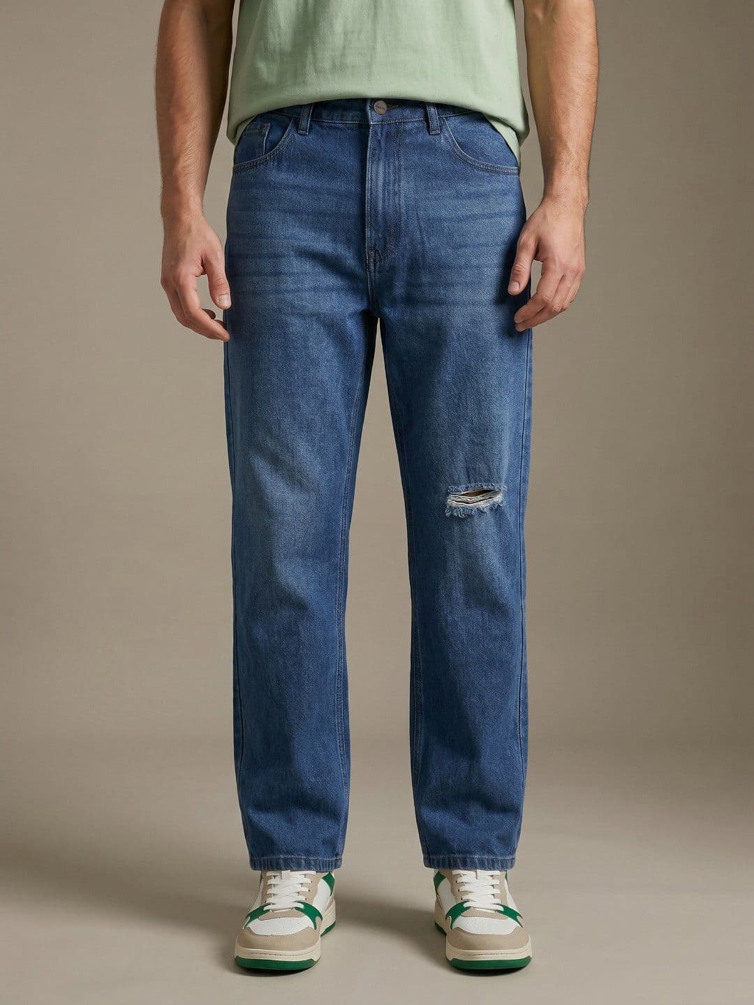 glitchez Men Pure Cotton Straight Fit Slash Knee Light Fade Jeans - view 1