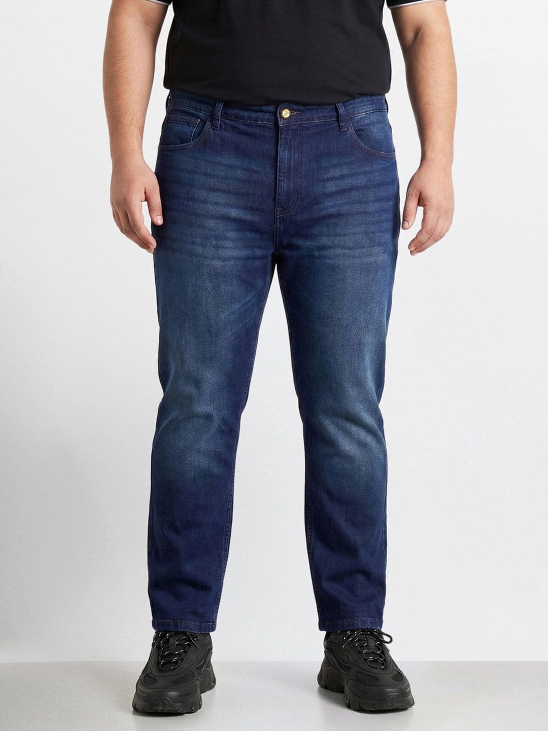 The Indian Garage Co Men Relaxed Fit Mid-Rise Light Fade Jeans - view 1