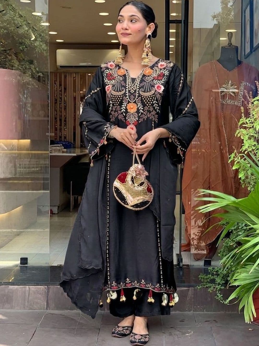 Siya Fashion Women Floral Embroidered Regular Thread Work Kurta with Trousers & With Dupatta - view 1