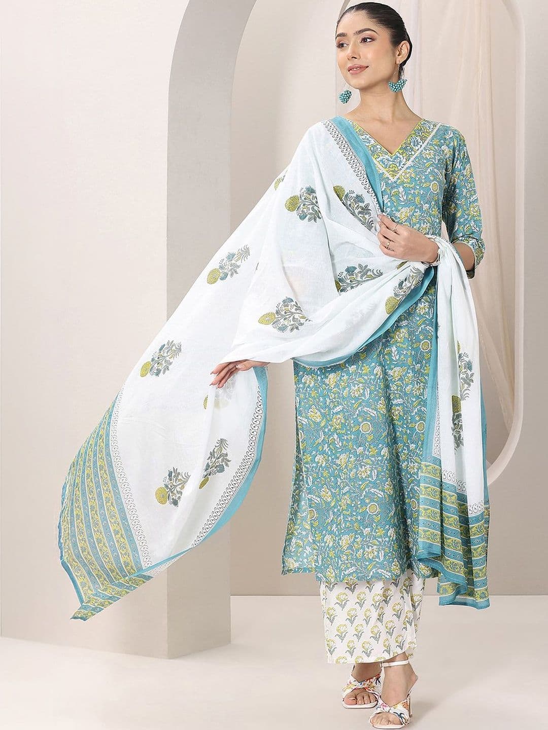 Libas Women Floral Printed Regular Kurta with Trousers & With Dupatta - view 1