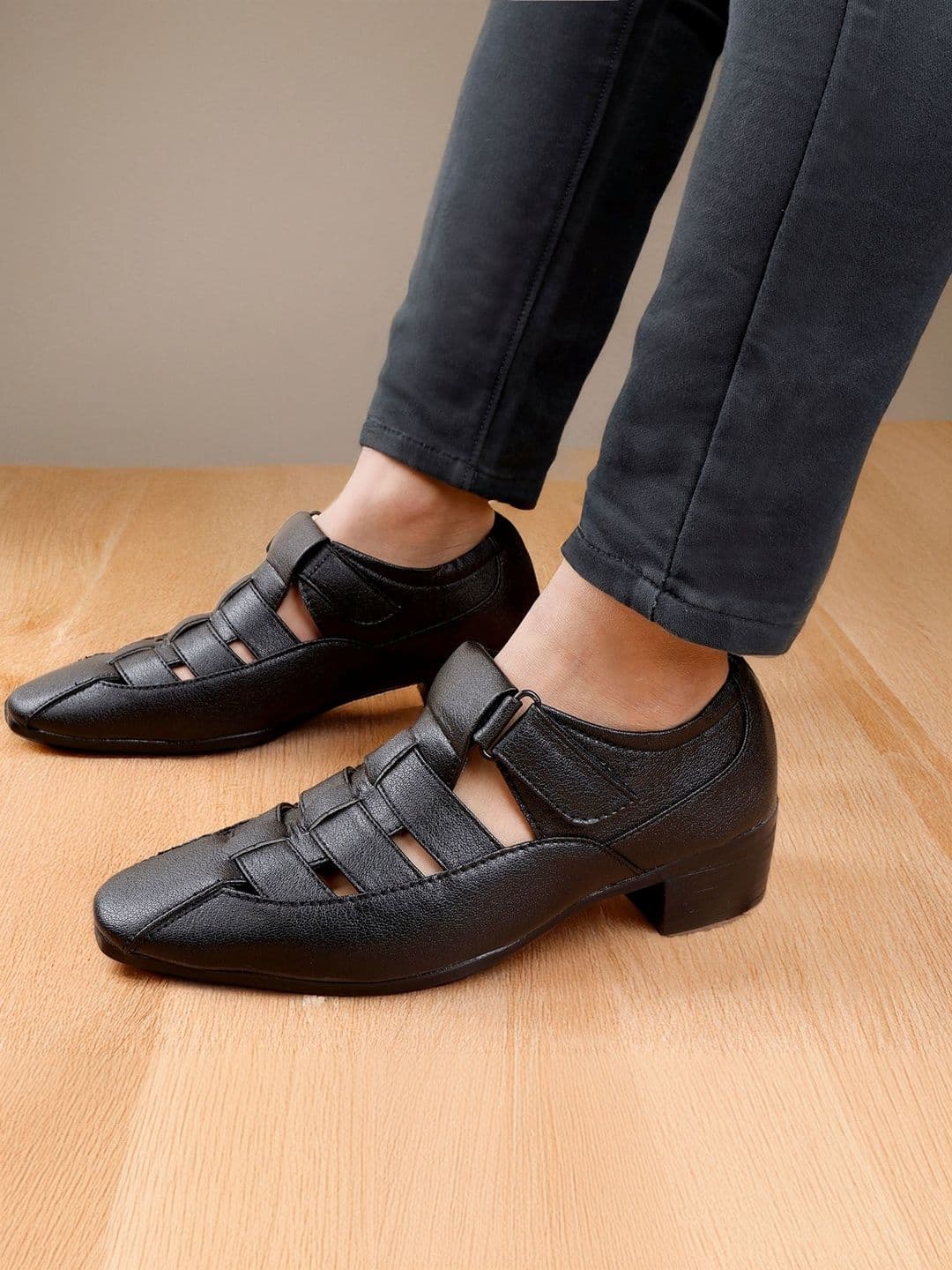 yuvrato baxi Men Fisherman Sandals - view 1